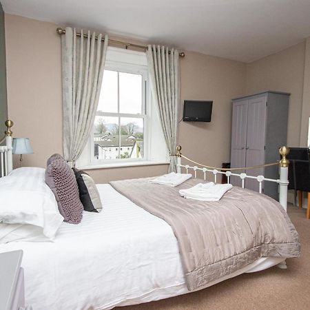 كيسويك Lynwood Guest House (Adults Only) المظهر الخارجي الصورة