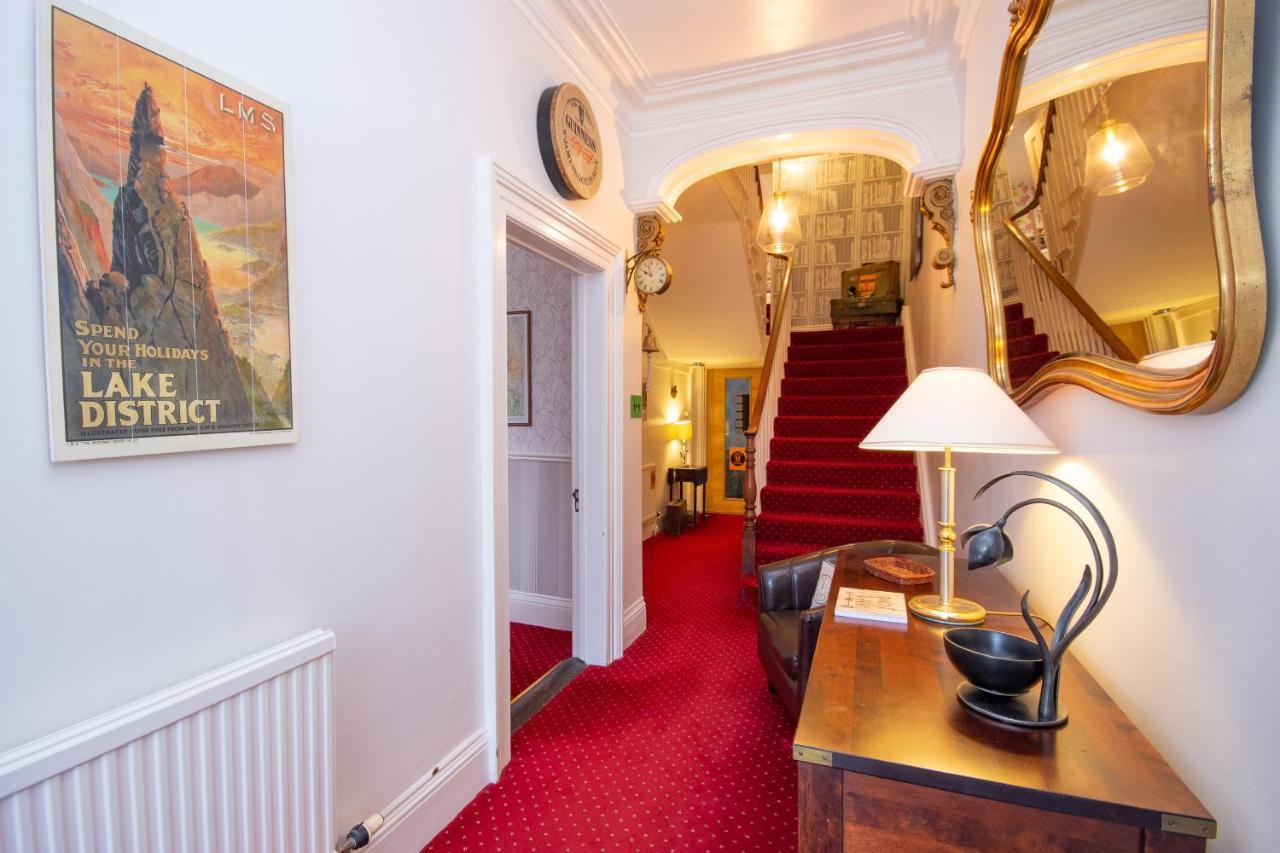 كيسويك Lynwood Guest House (Adults Only) المظهر الخارجي الصورة
